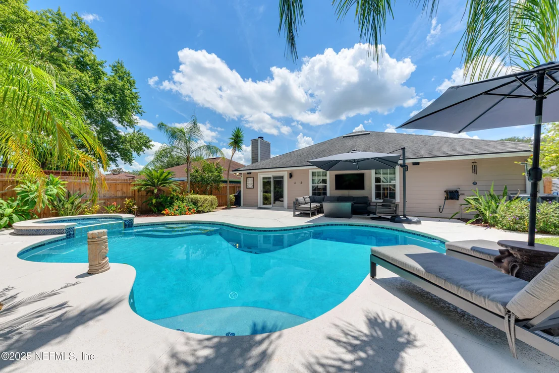 Photo of 12381 APPLE LEAF Drive