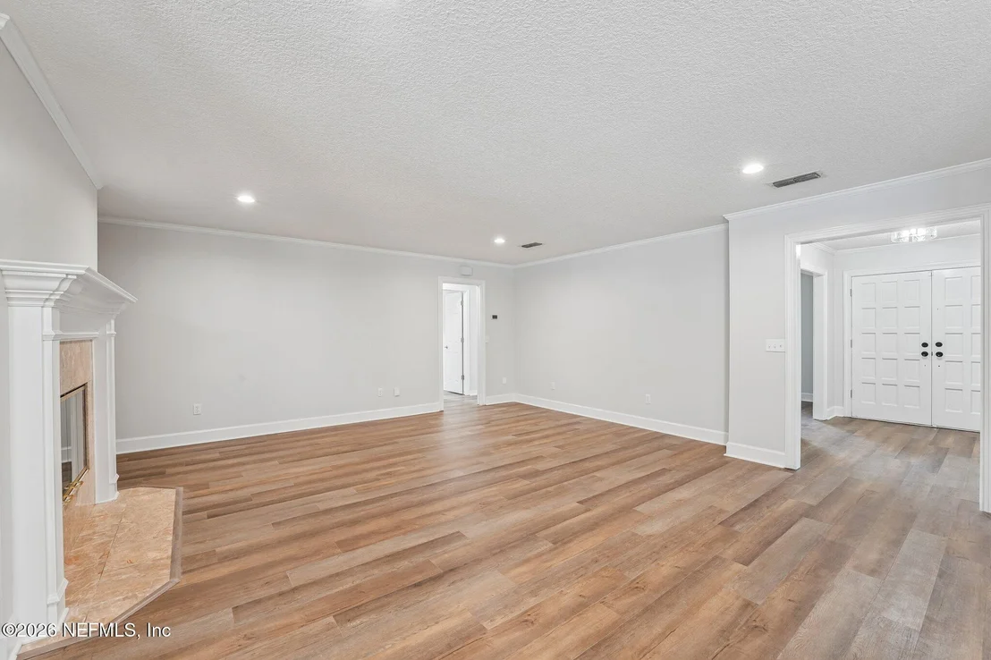 Photo of 1607 SHEFFIELD Place
