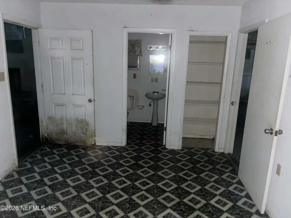 Photo of 55616 LEE Street