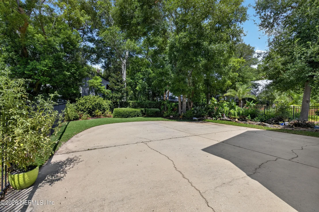 Photo of 158 WASHINGTON Street