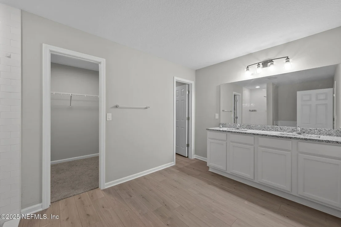 Photo of 613 OLEANDER Drive