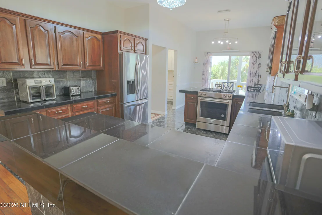 Photo of 304 GENOA Road