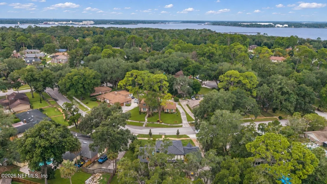 Photo of 4463 RIVER TRAIL Road