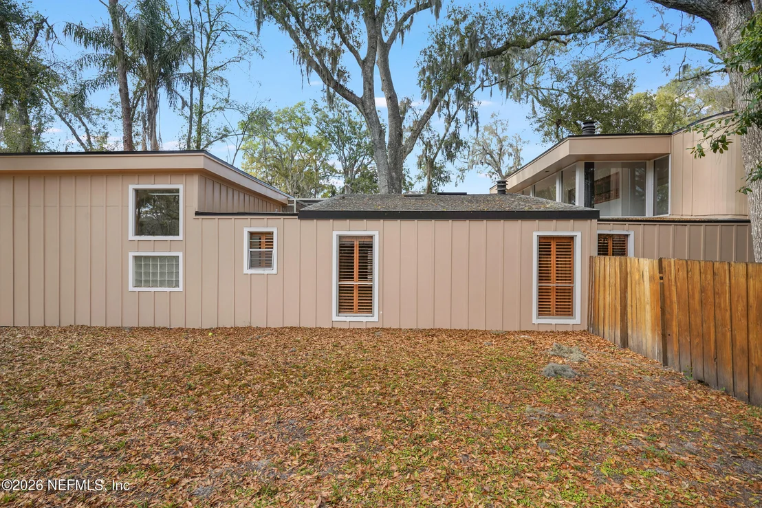 Photo of 3140 FOREST Circle