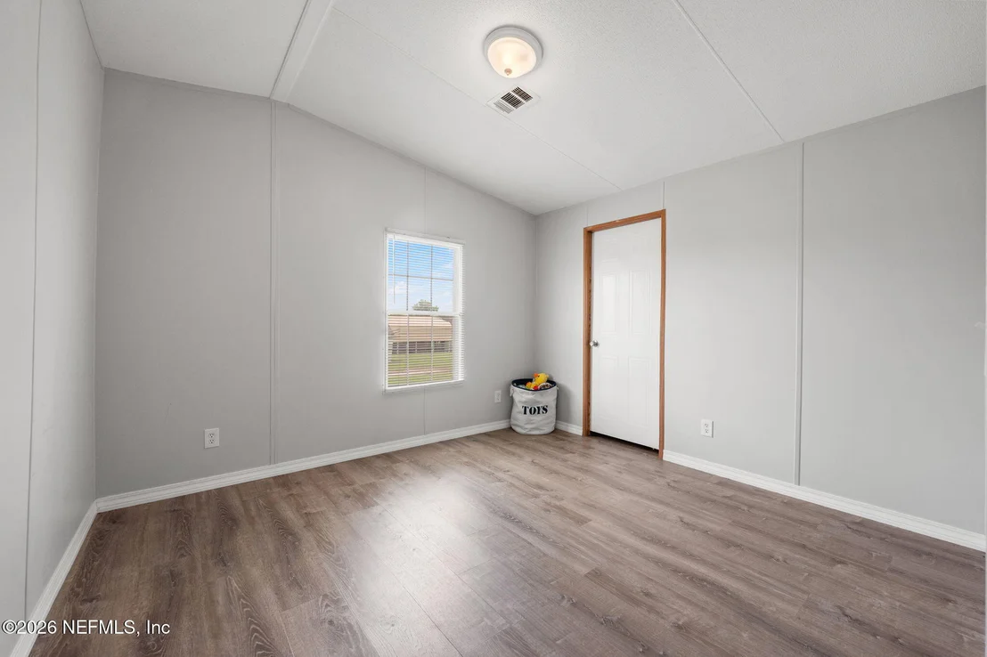 Photo of 44046 CROSS CREEK Boulevard