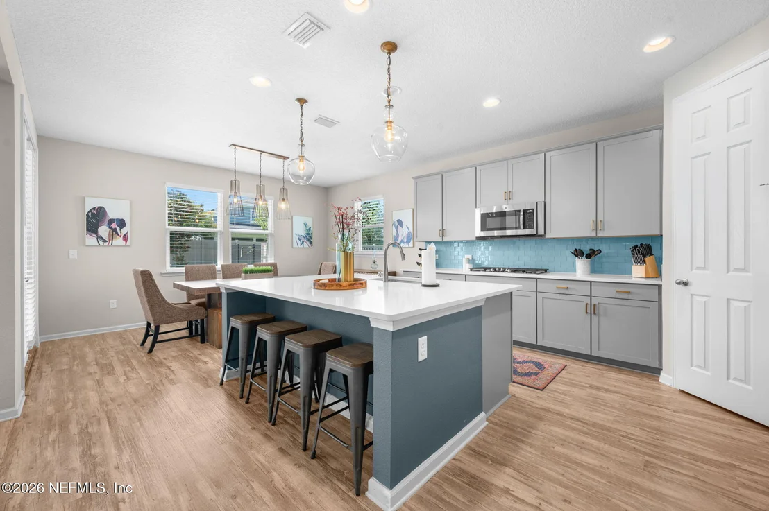 Photo of 132 PALISADE Drive