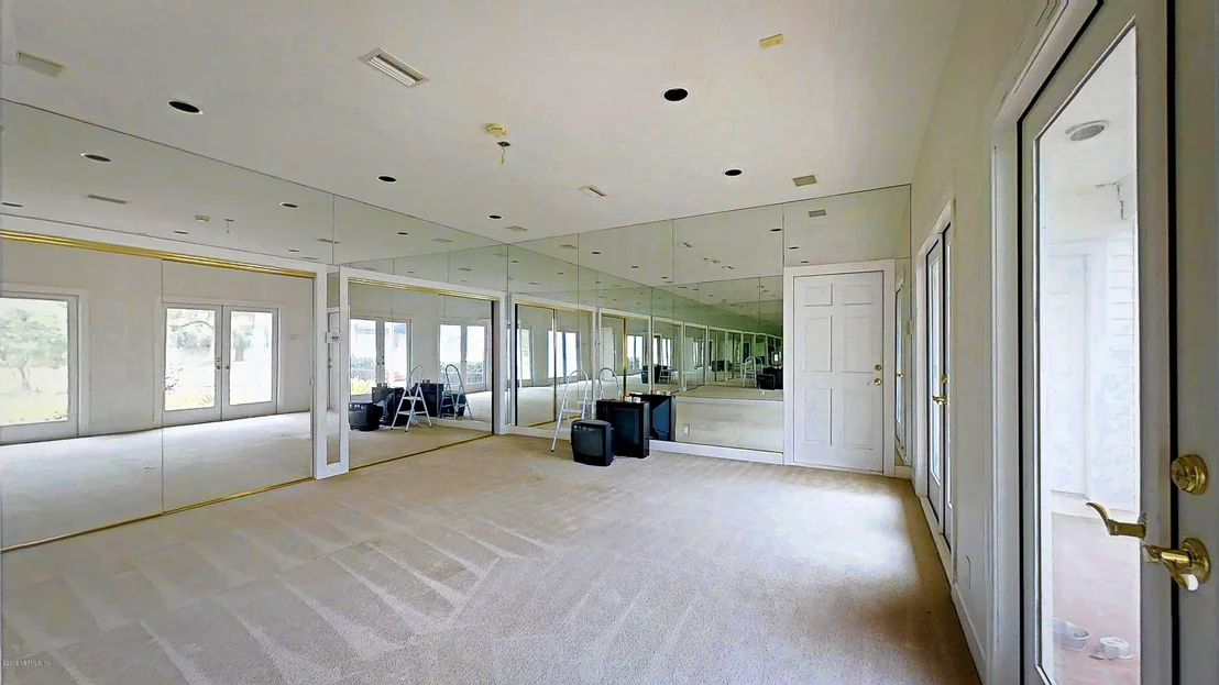 Photo of 1250 HERON POINT Road