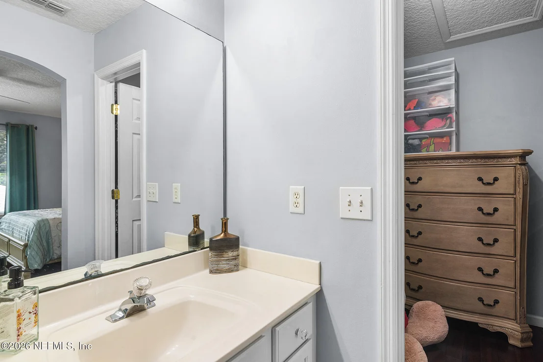 Photo of 204 CONNER Court
