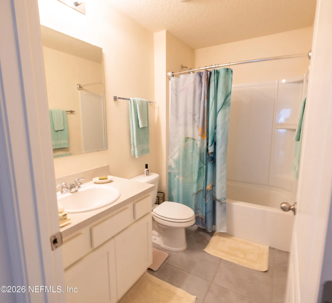 Photo of 68 OAKLEAF Way