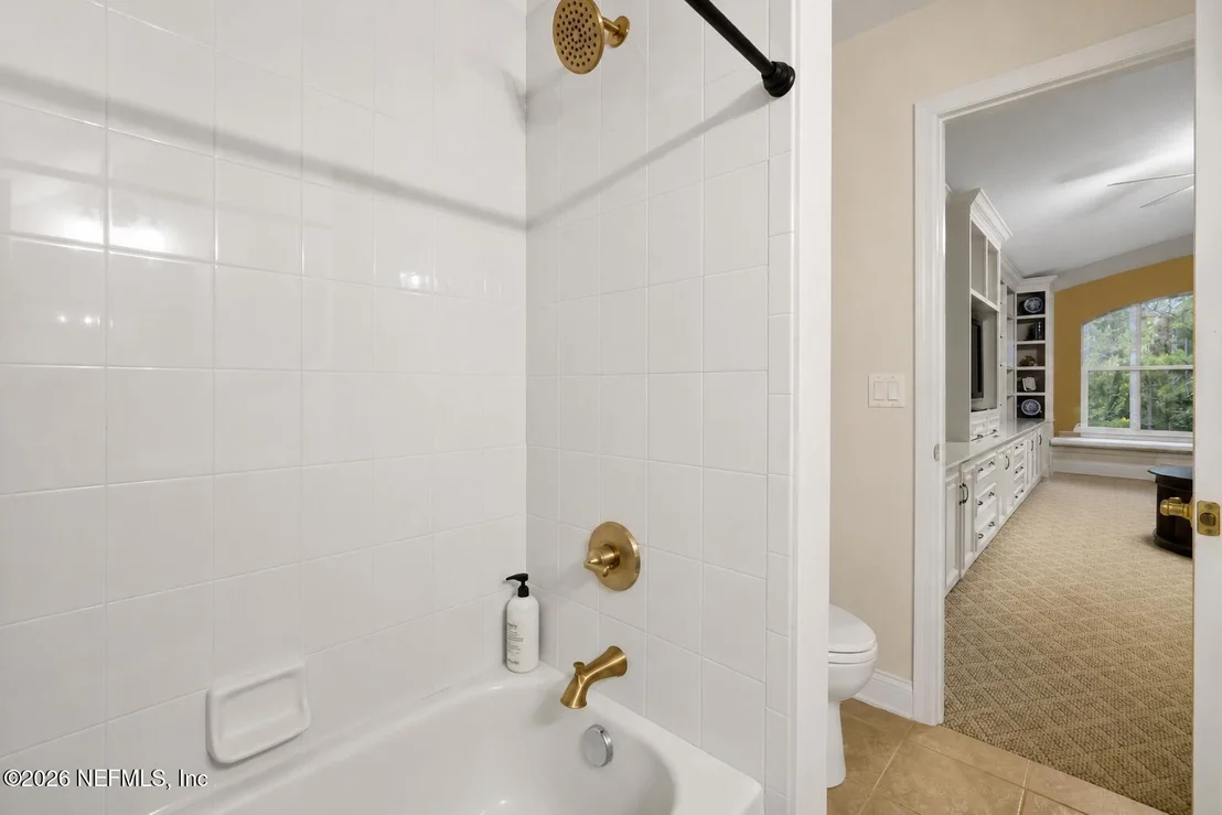 Photo of 513 WETHERBY Lane