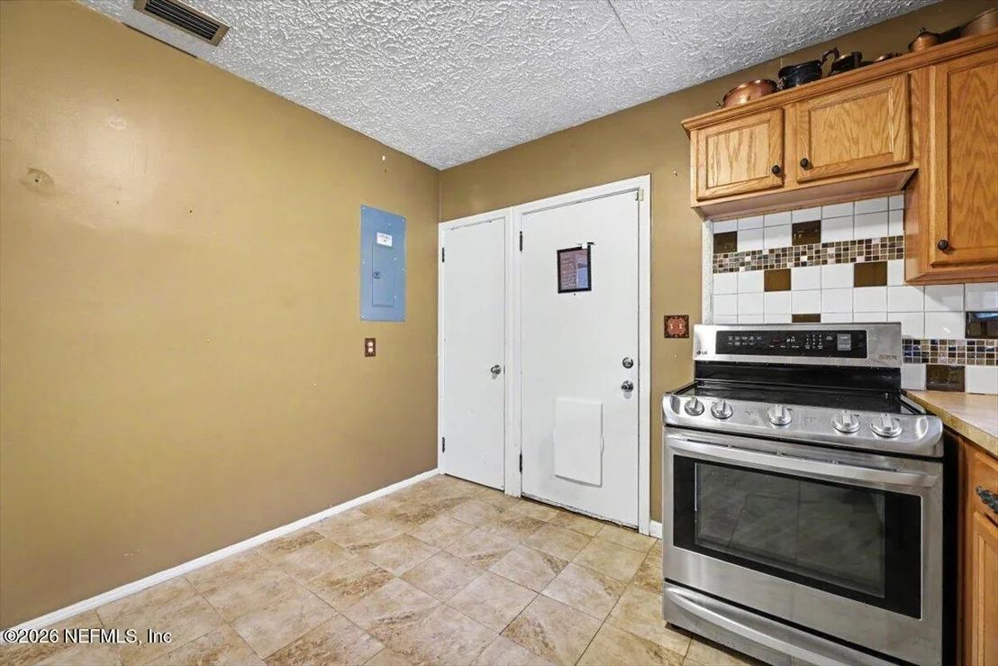 Photo of 4121 BIRMINGHAM Road