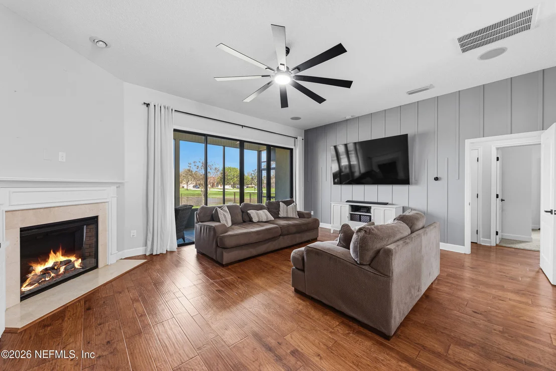 Photo of 109 CUMMER Way