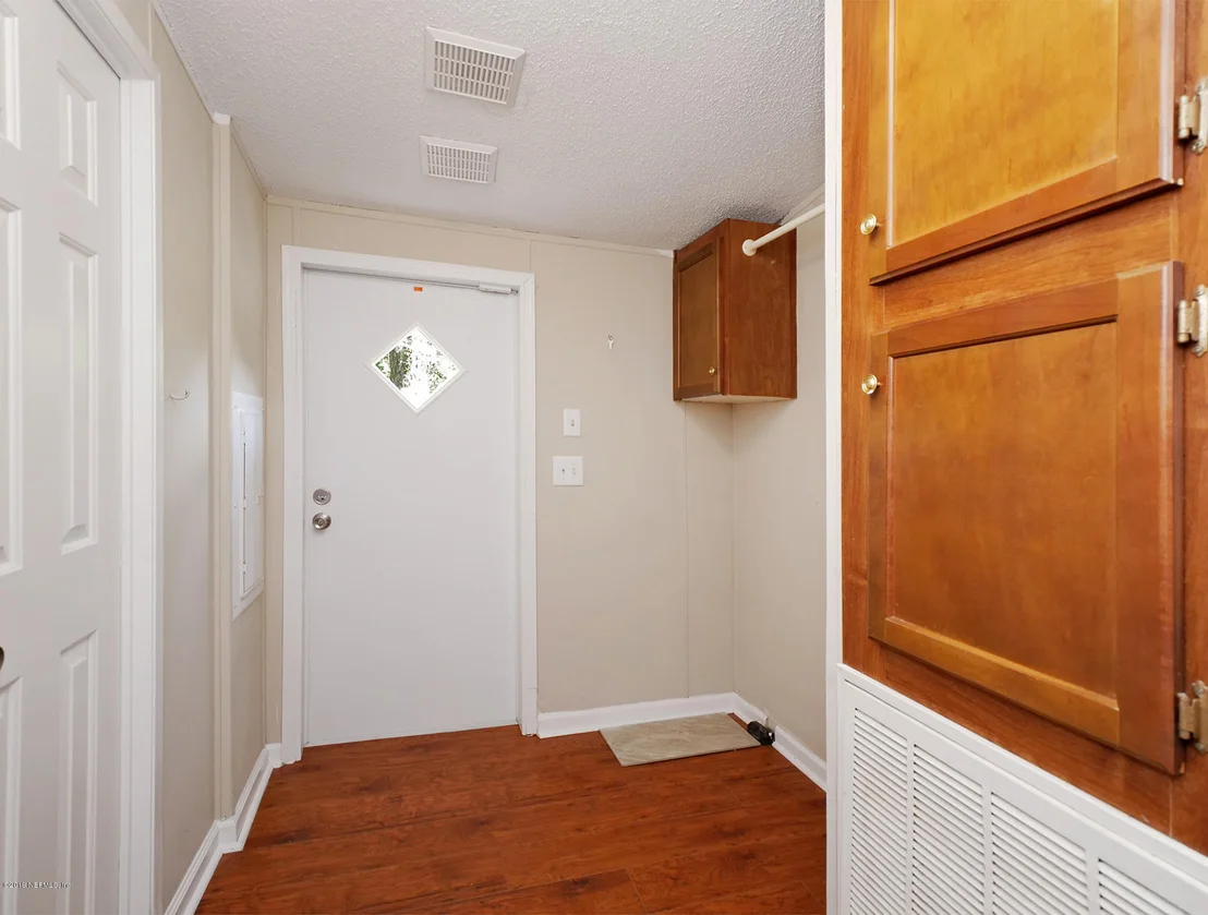 Photo of 7304 BOWDEN Circle