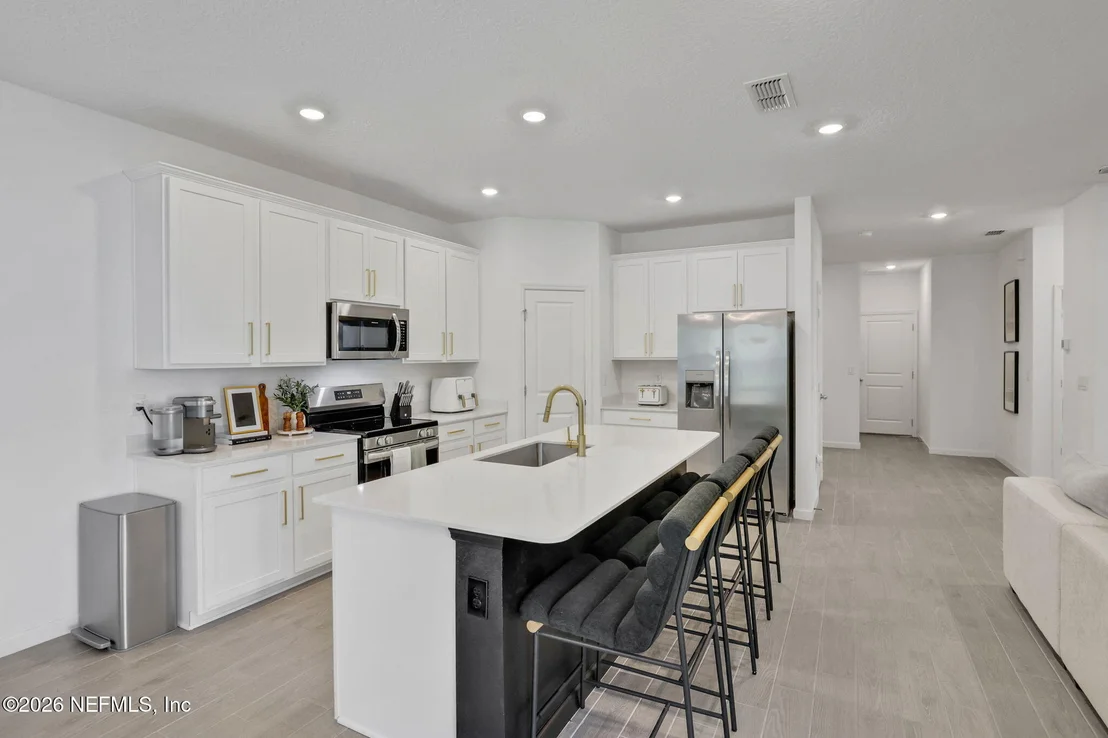 Photo of 56 DISSTON Cove