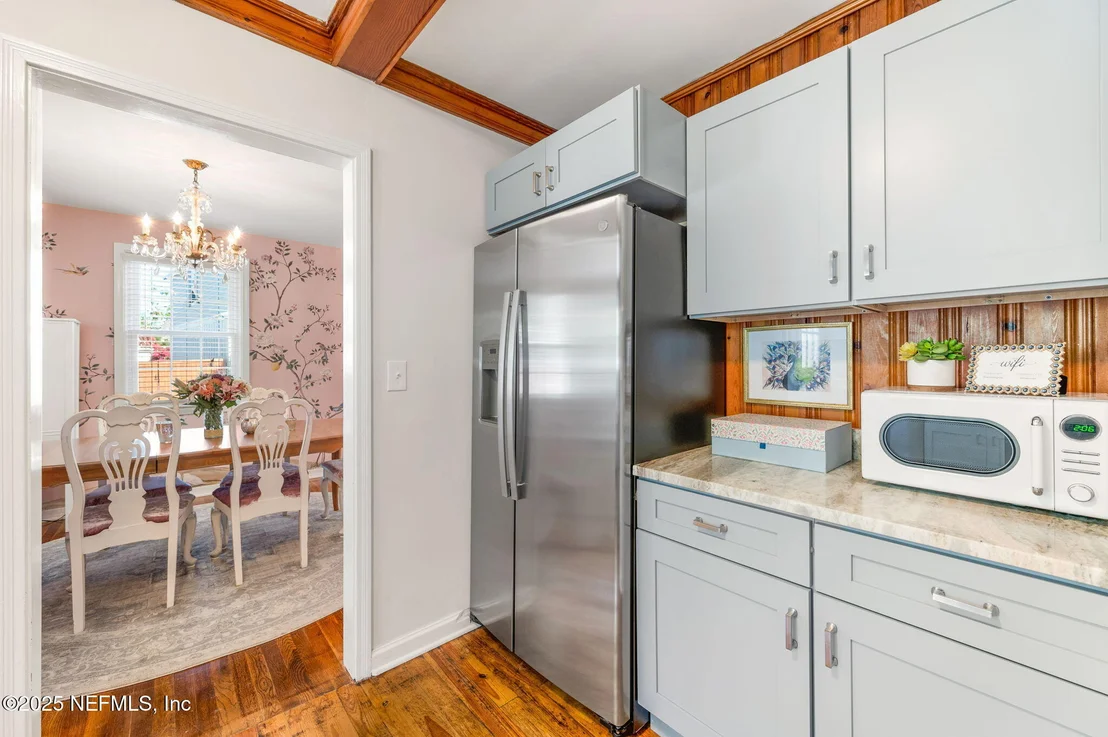 Photo of 42 MAGNOLIA Avenue
