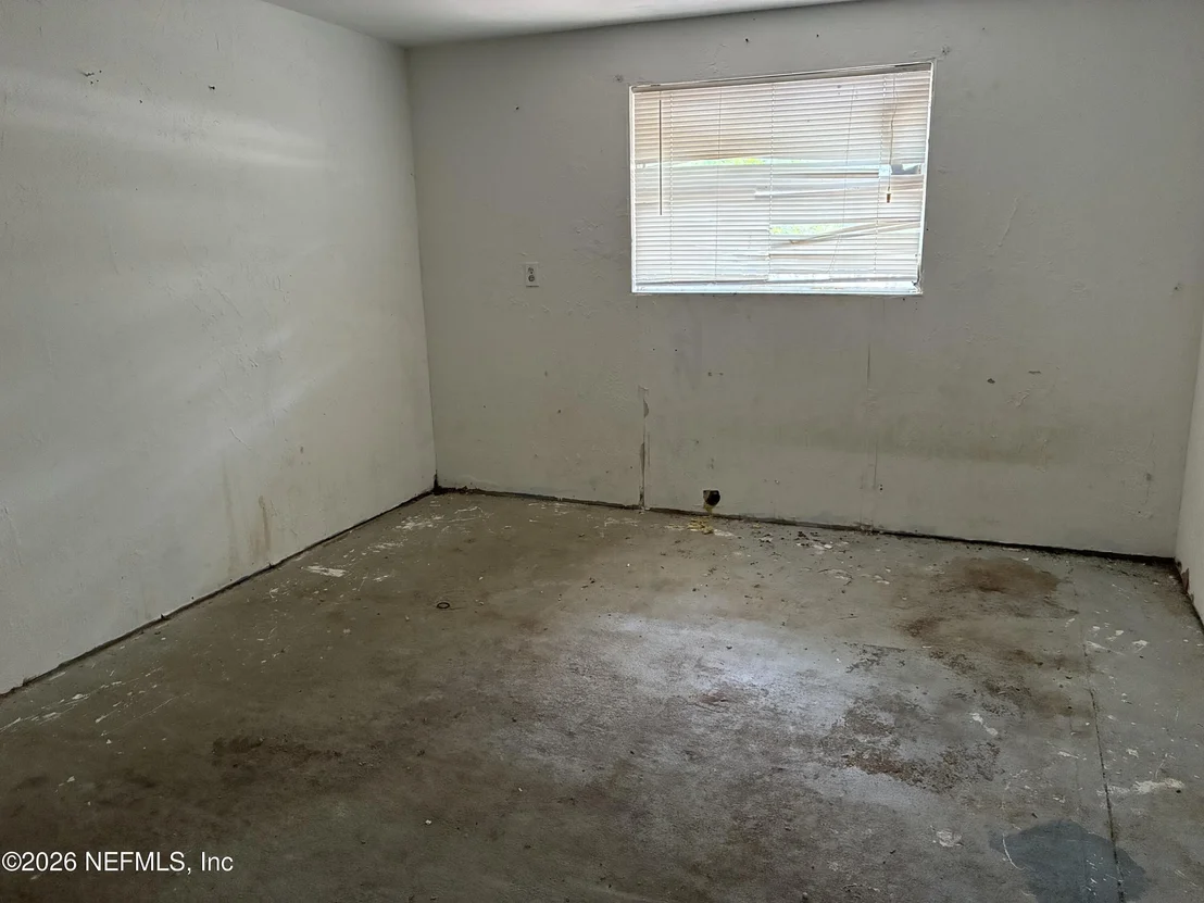 Photo of 420 INTERLACHEN Boulevard