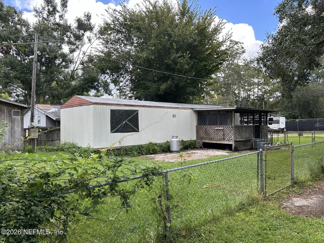 Photo of 492 ROBERTS Street