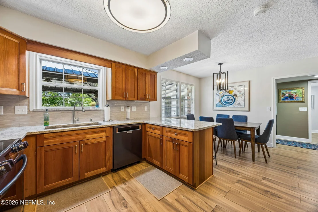 Photo of 2321 EGREMONT Drive