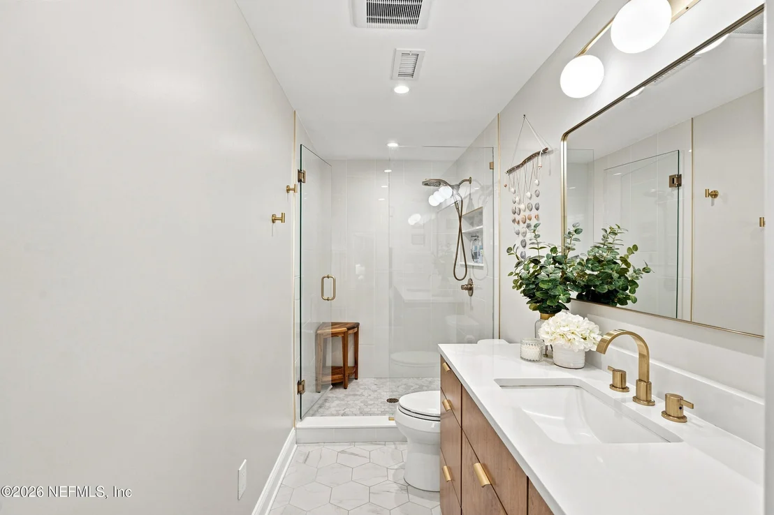 Photo of 5392 HECKSCHER Drive