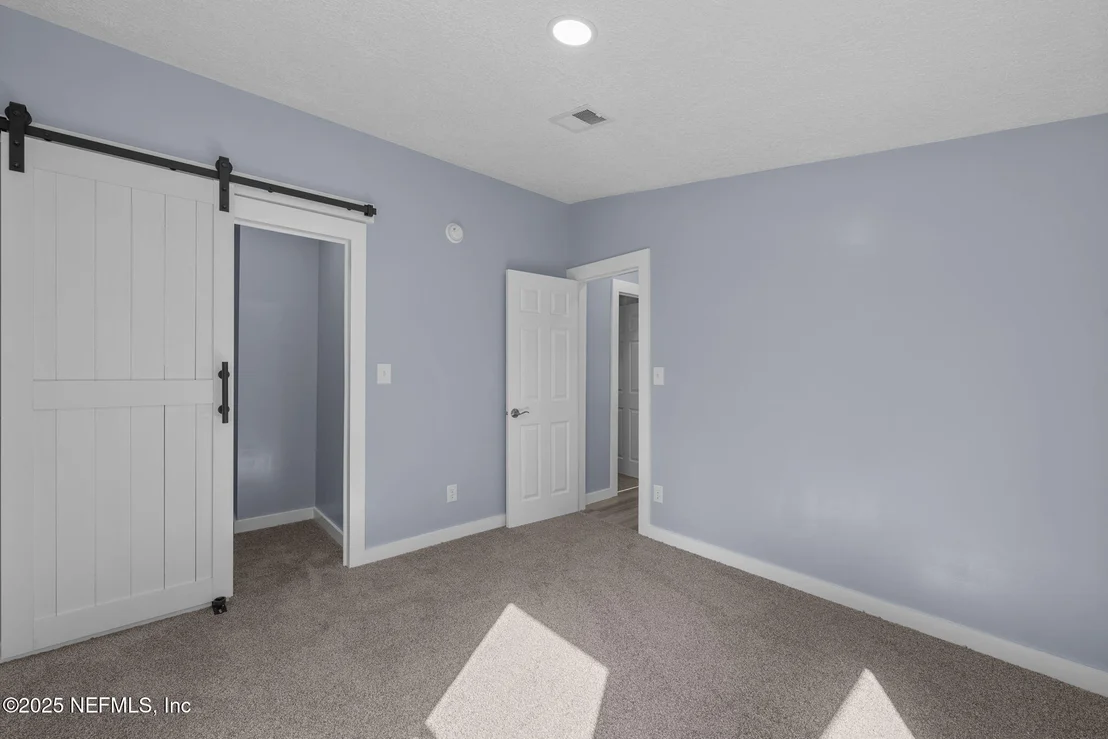 Photo of 117 CHILTON Place