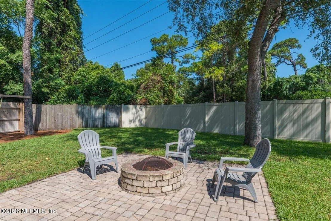 Photo of 7611 LEAFY FOREST Way