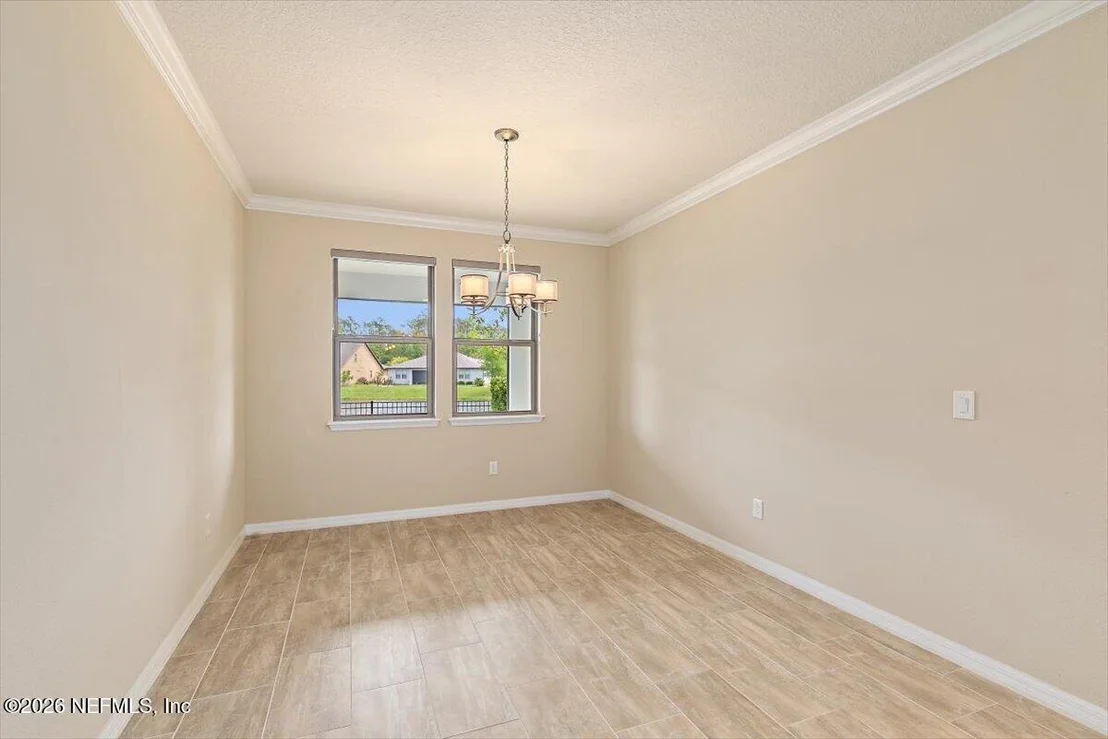 Photo of 213 WOOD POND Loop