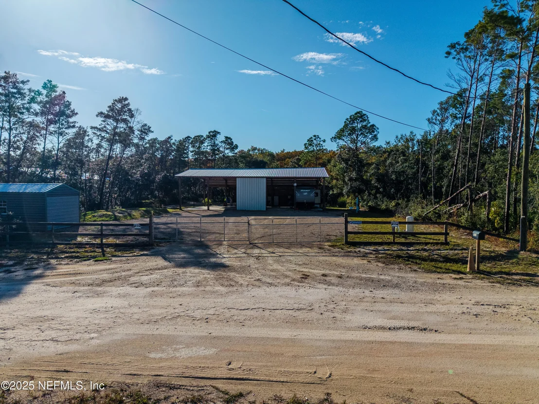 Photo of 1313 OAK POND Circle