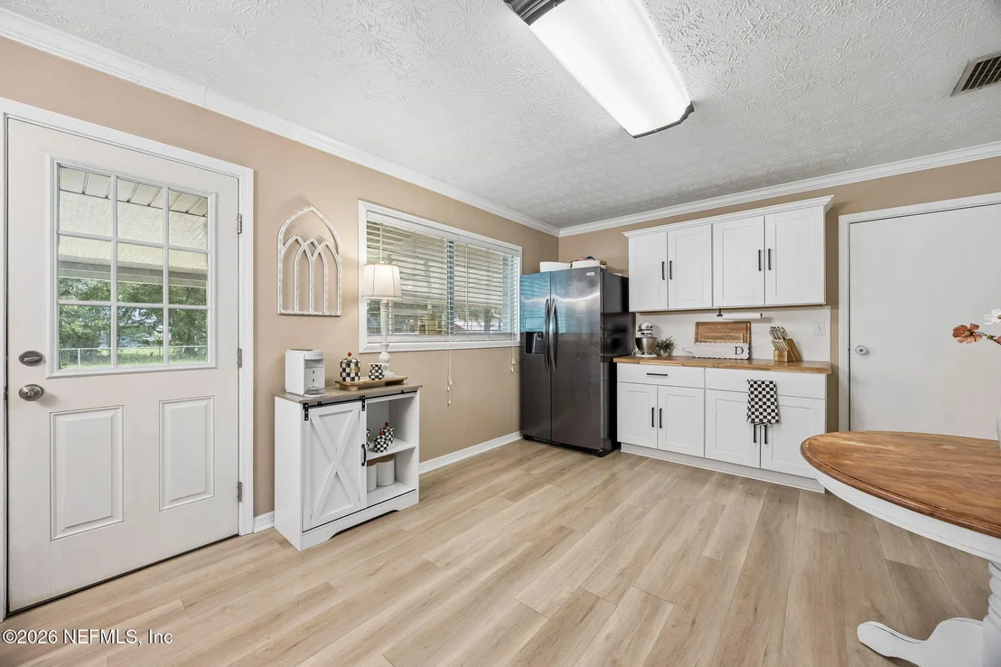 Photo of 175484 BAY Road