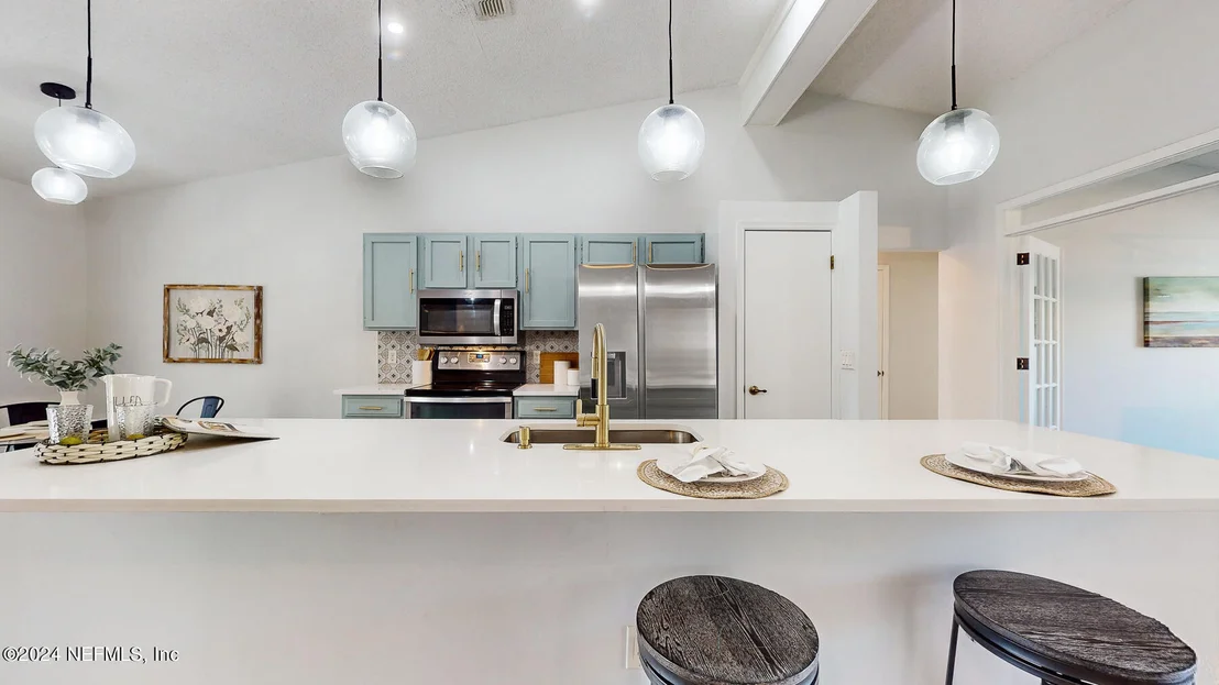 Photo of 8666 CHARLESGATE Circle N