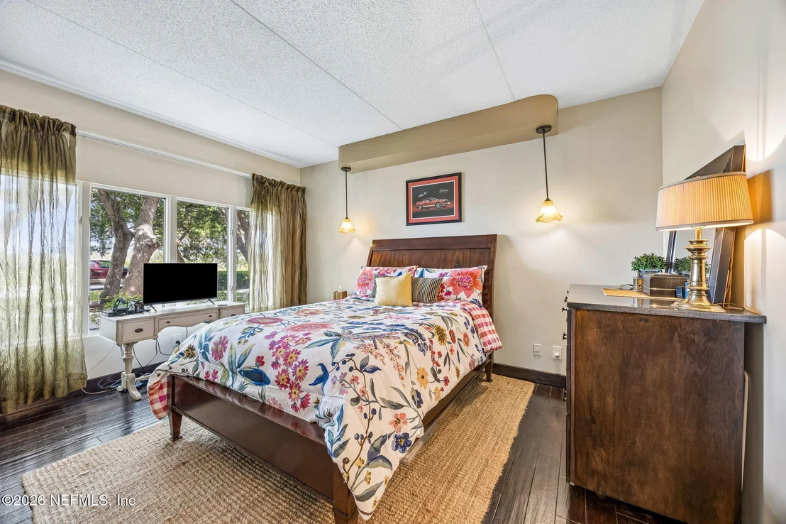 Photo of Unit 3101 at 3101 HARBOR Drive