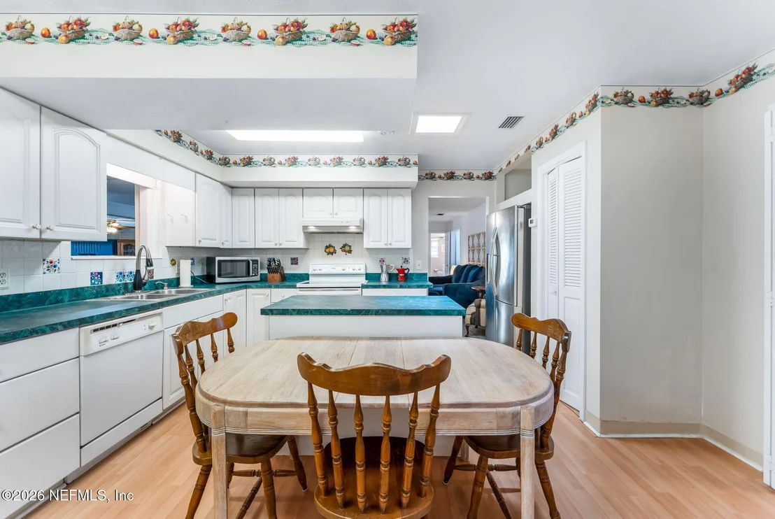 Photo of 7307 MAPLE TREE Drive