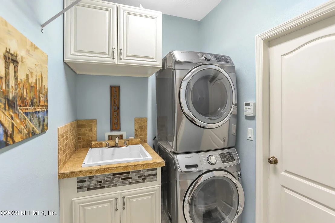 Photo of 209 ARBOR GREEN Place
