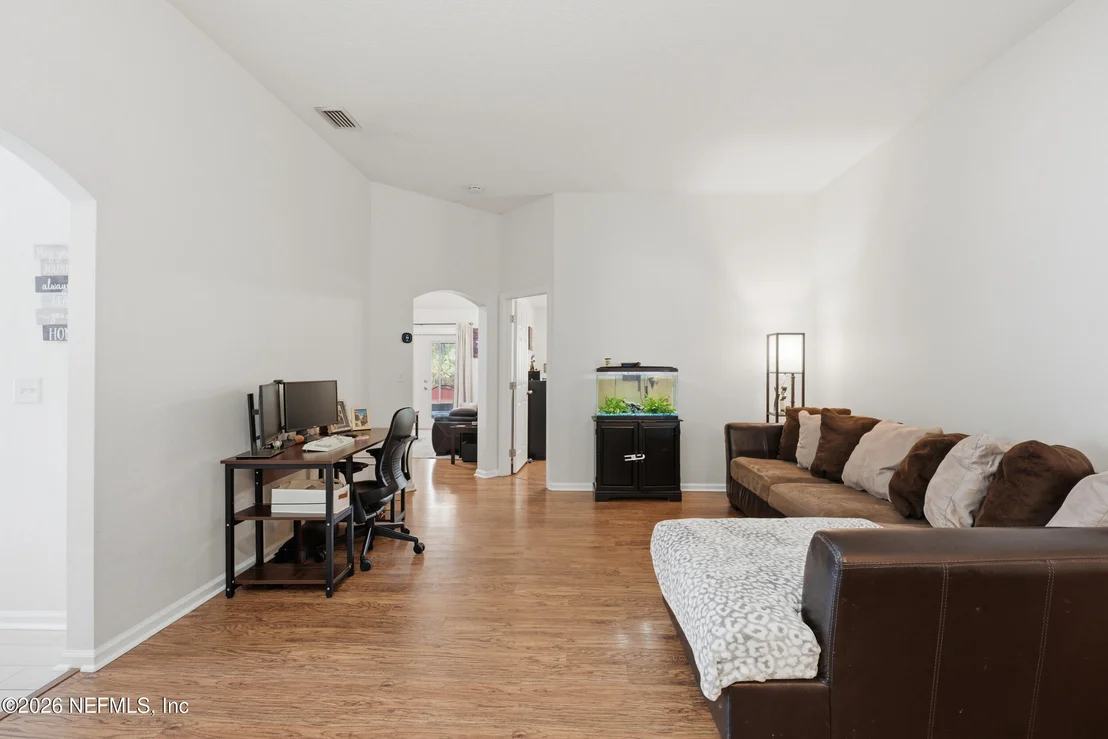 Photo of 9526 BEMBRIDGE MILL Drive