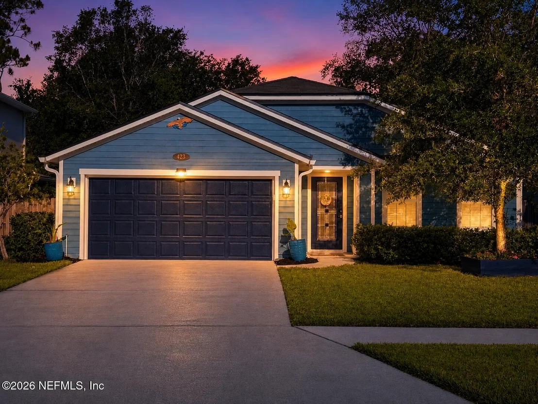 Photo of 423 SAMARA LAKES Parkway