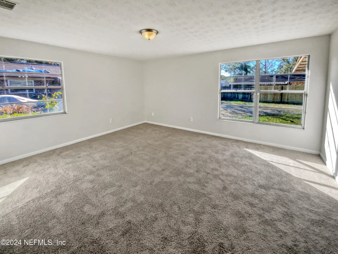 Photo of 5440 WEAVER Road