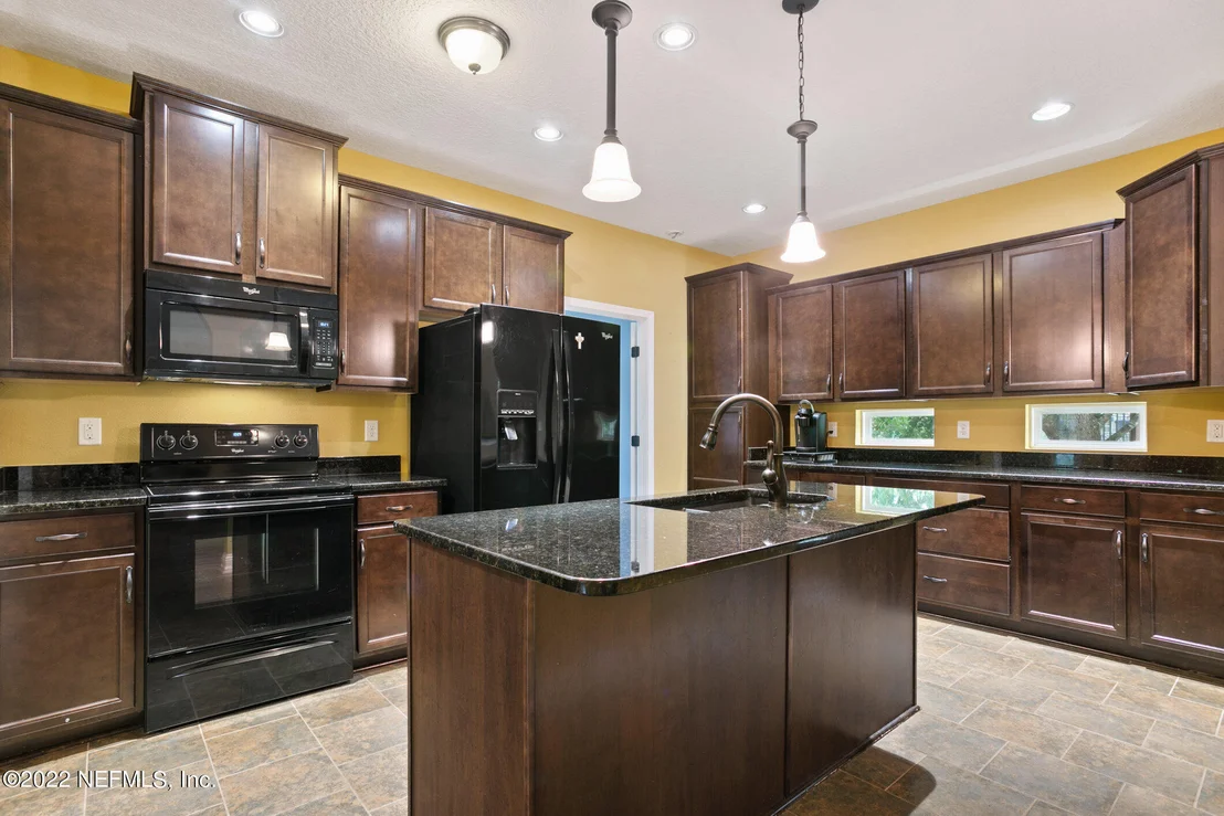 Photo of 1713 BLUE JAY Drive