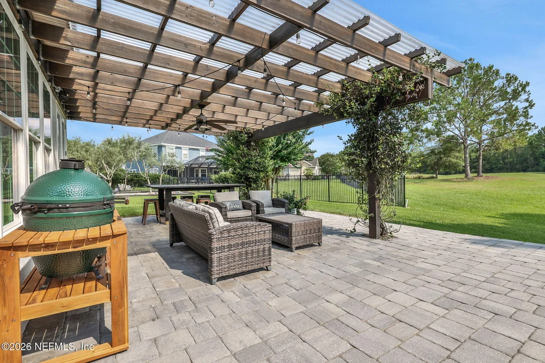 Photo of 1005 MEADOW VIEW Lane