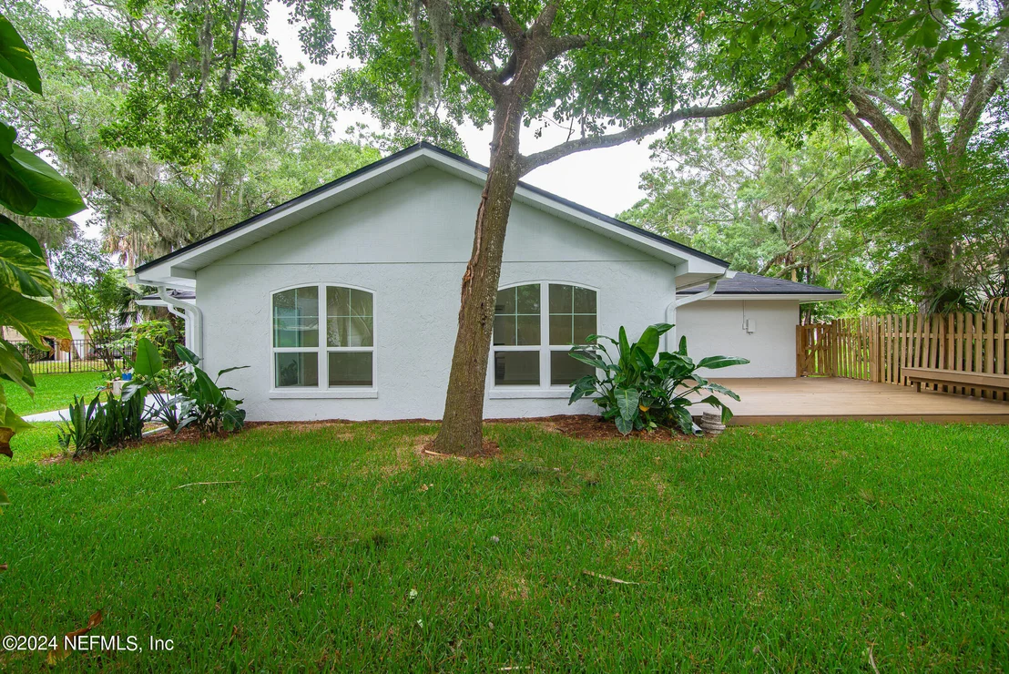Photo of 89 VERANDA Lane