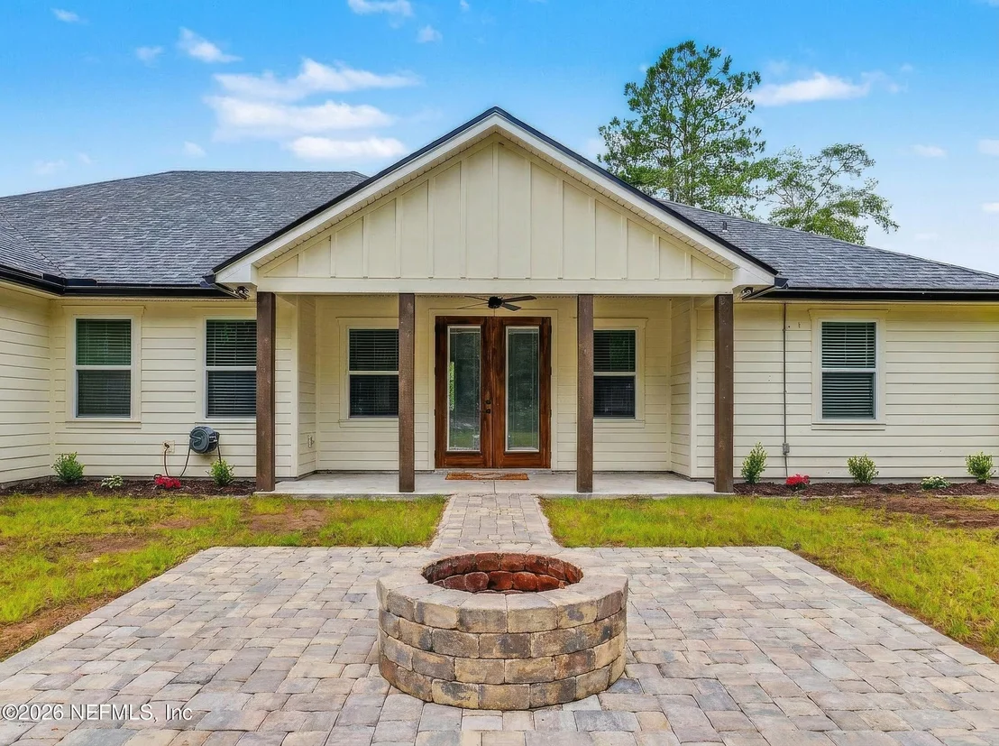 Photo of 44024 BREEZY Lane