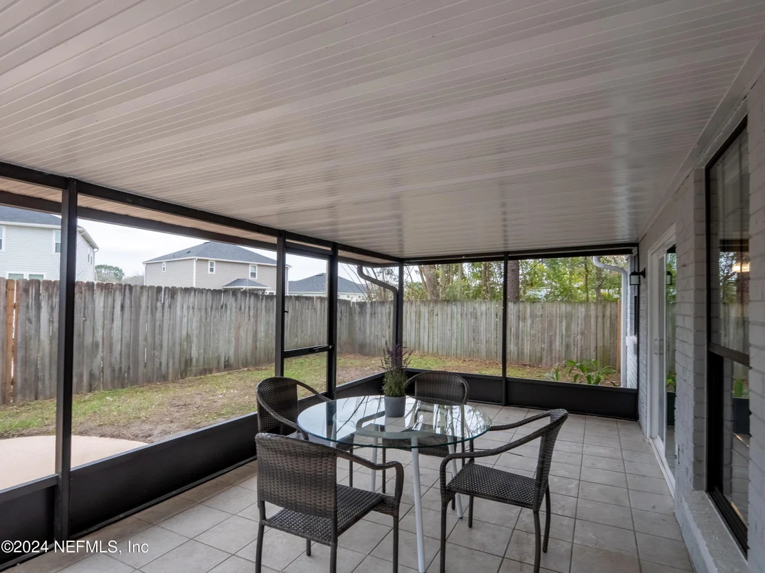 Photo of 8327 POINTER Drive N