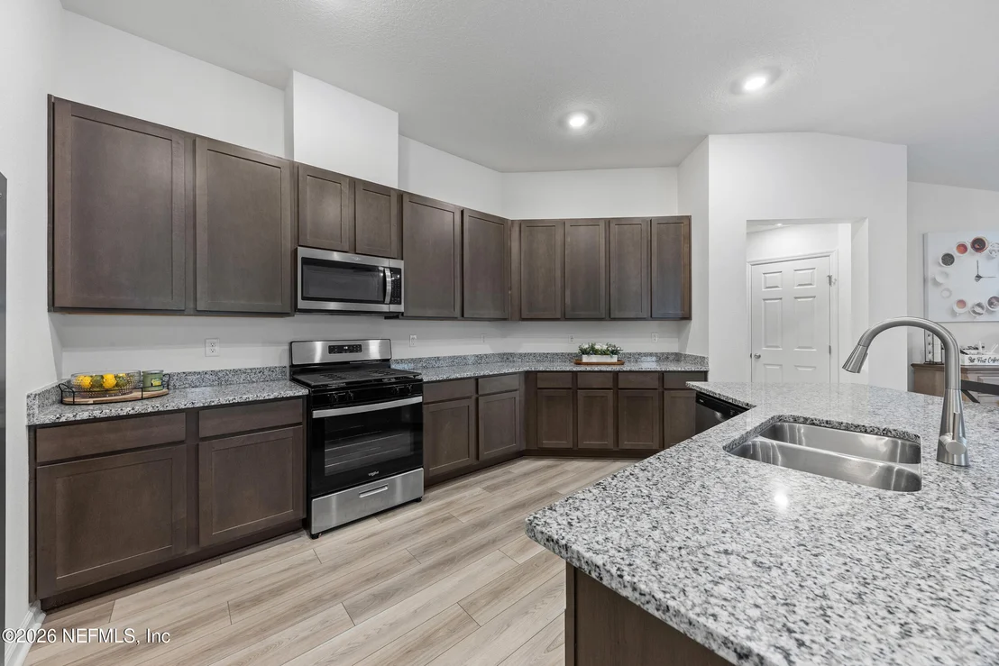 Photo of 11189 STAPLETON Drive