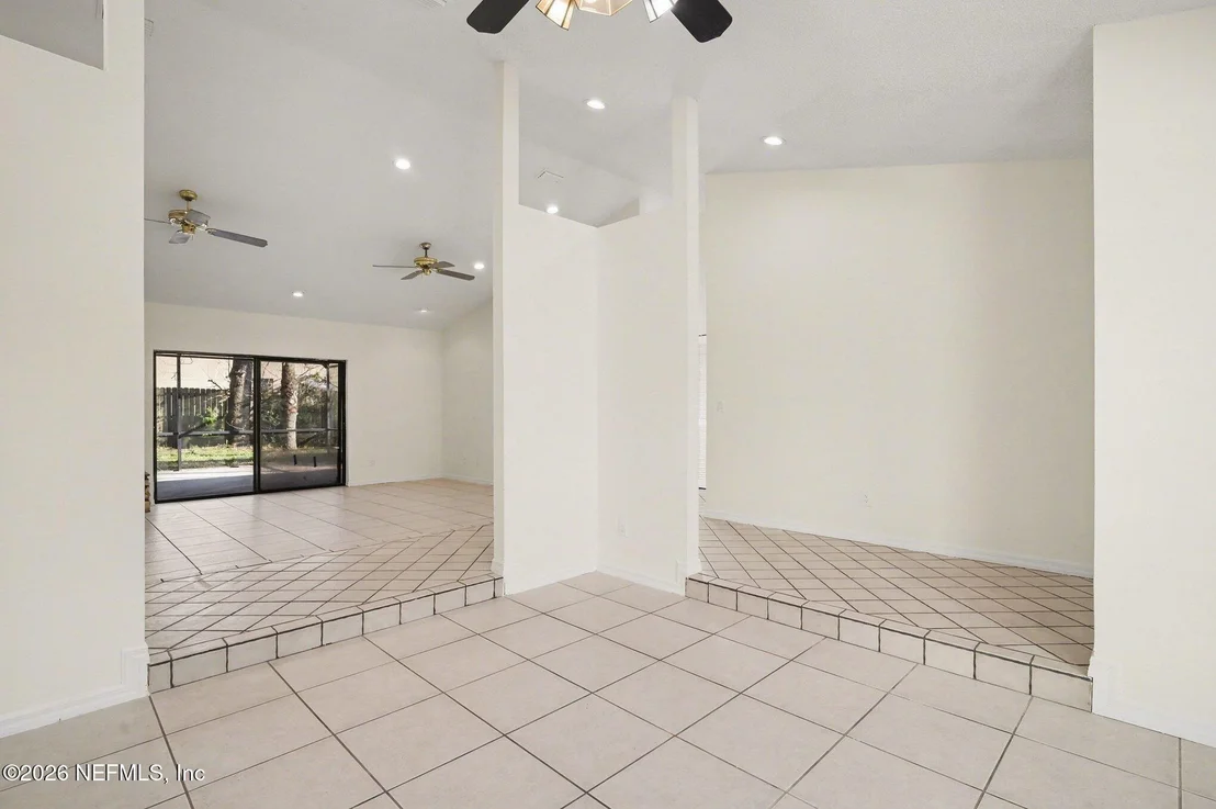 Photo of 10 PATCHOGUE Lane