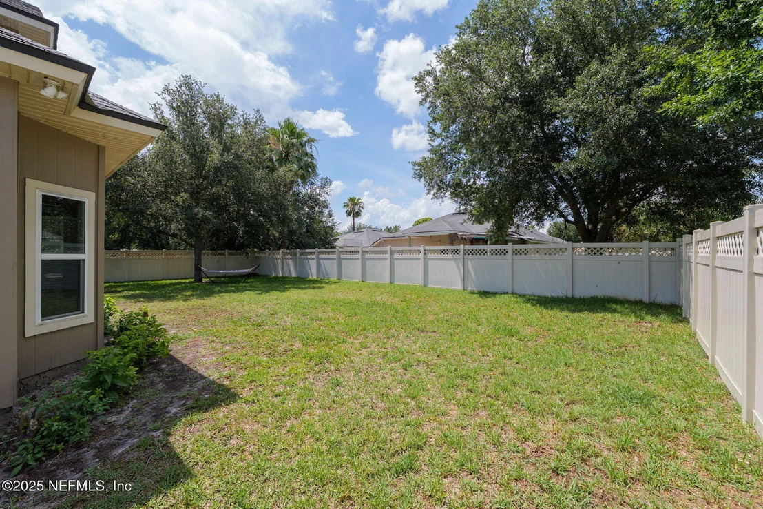 Photo of 812 WARDS CREEK Lane