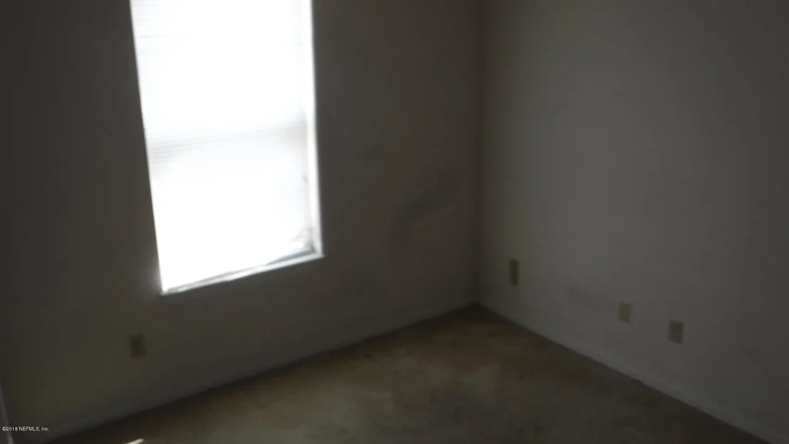 Photo of 2568 EIFFEL Circle W