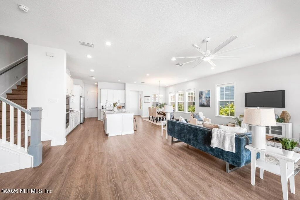 Photo of 457 MARQUESA Circle