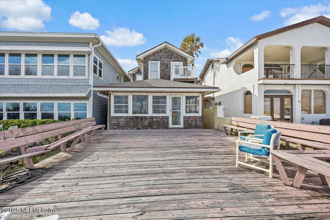 Photo of 517 BEACH Avenue