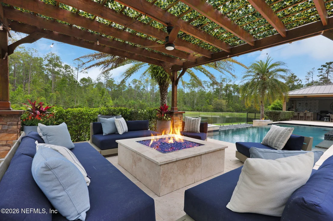 Photo of 449 DEER VALLEY Drive