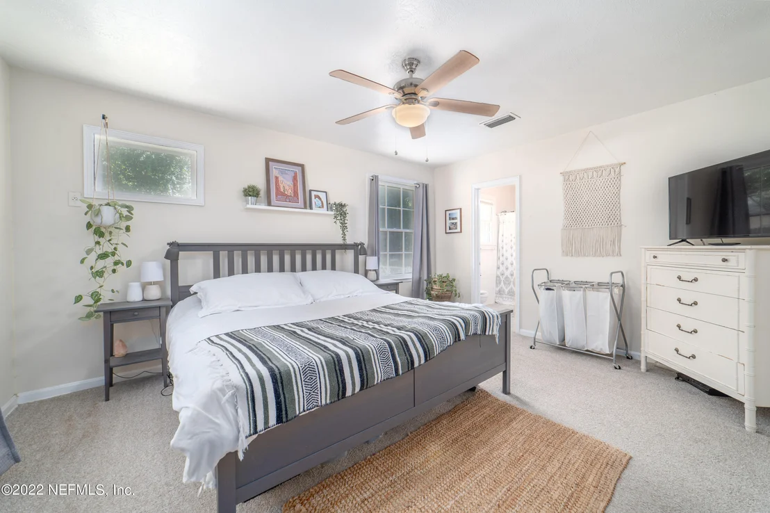 Photo of 4810 SEFA Circle N