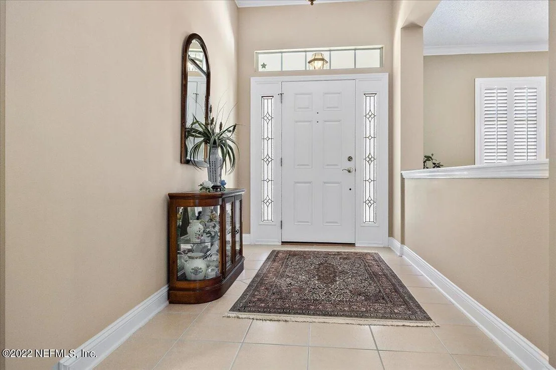 Photo of 816 EAGLE POINT Drive