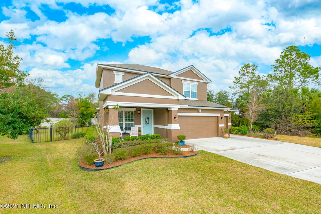 Photo of 214 PLAZA DEL RIO Drive